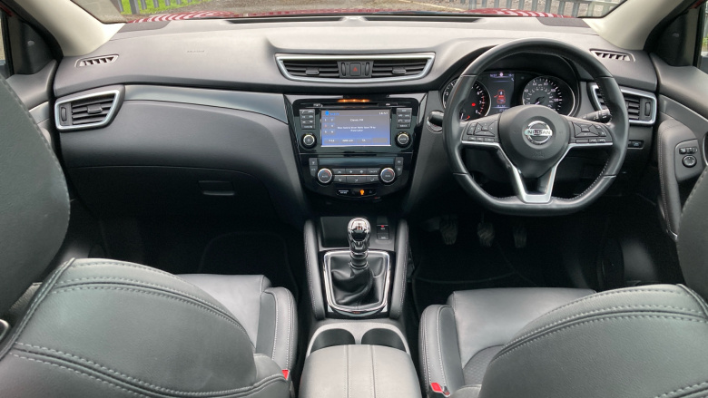 Nissan Qashqai 1.6 DiG-T Tekna 5dr Petrol Hatchback